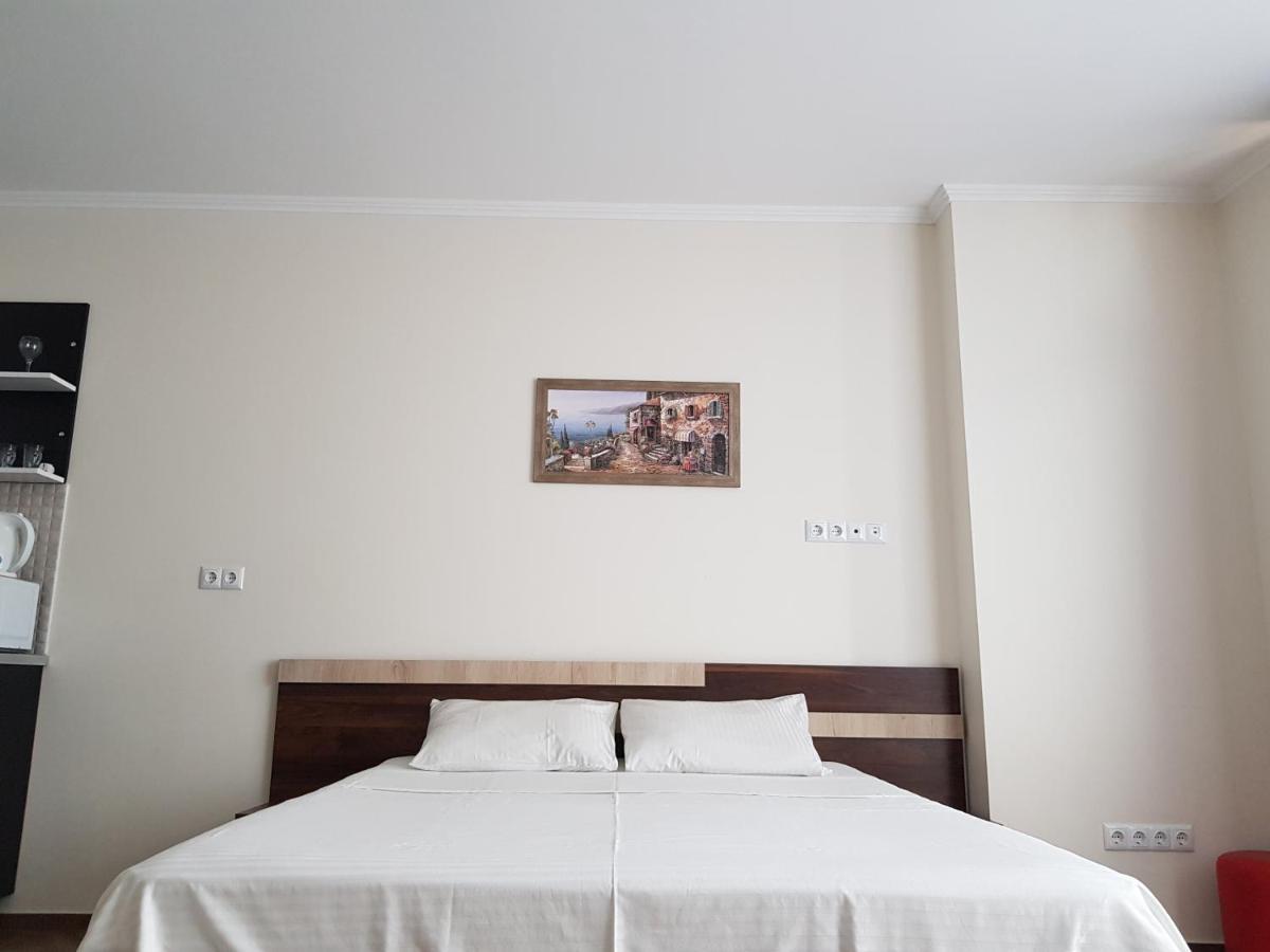 Breeze Batumi Apartamento Exterior foto