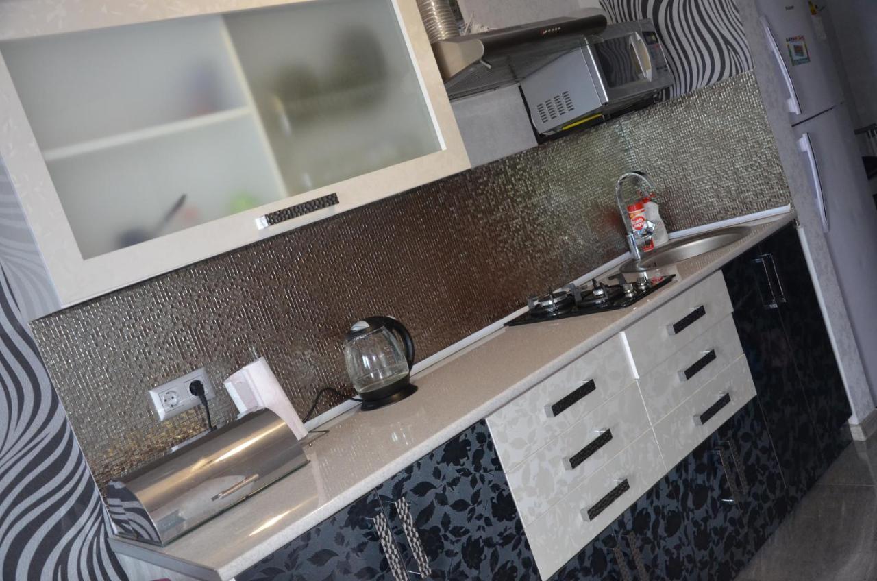 Breeze Batumi Apartamento Exterior foto