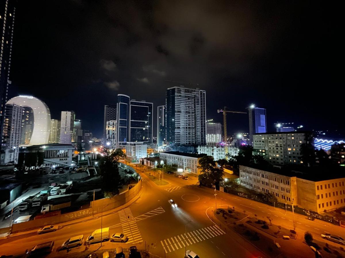Breeze Batumi Apartamento Exterior foto
